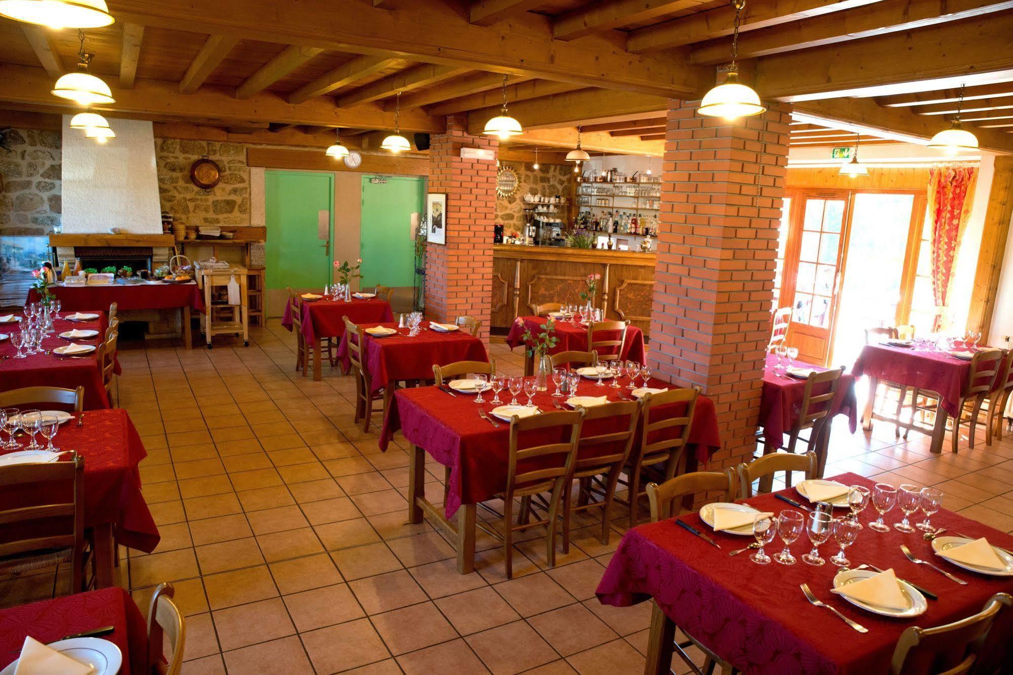 Domaine De La Plagnette Otel Les Salles Dış mekan fotoğraf
