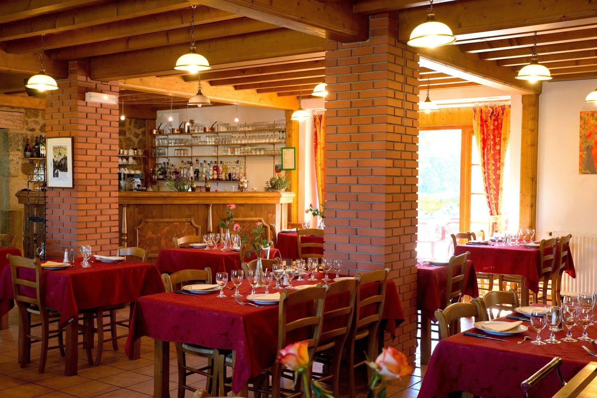 Domaine De La Plagnette Otel Les Salles Dış mekan fotoğraf